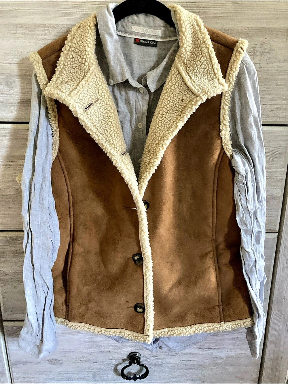 L.L BEAN Faux Suede Sherpa Fleece Lined Vest Button Front Women’s Size L